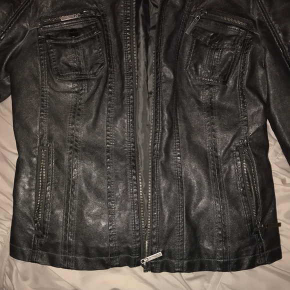 Leather Jacket - Picture 7 of 8